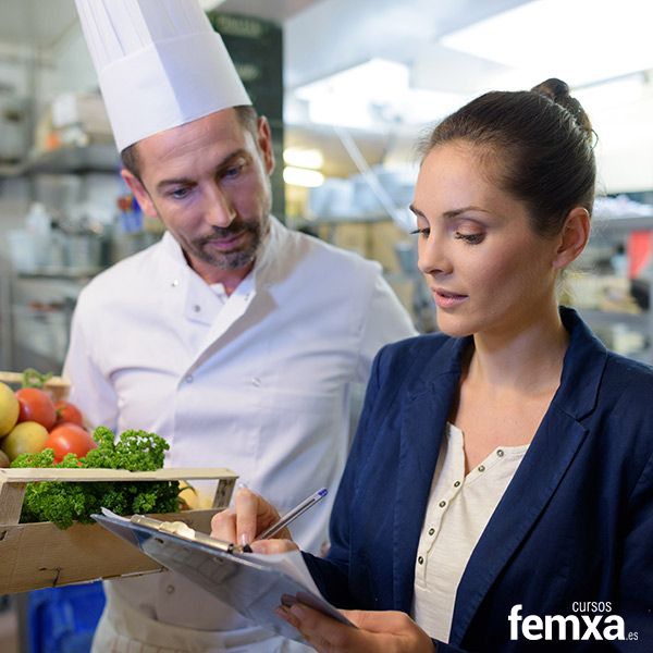 Cómo formarse en hostelería: guía completa para impulsar tu carrera en el sector